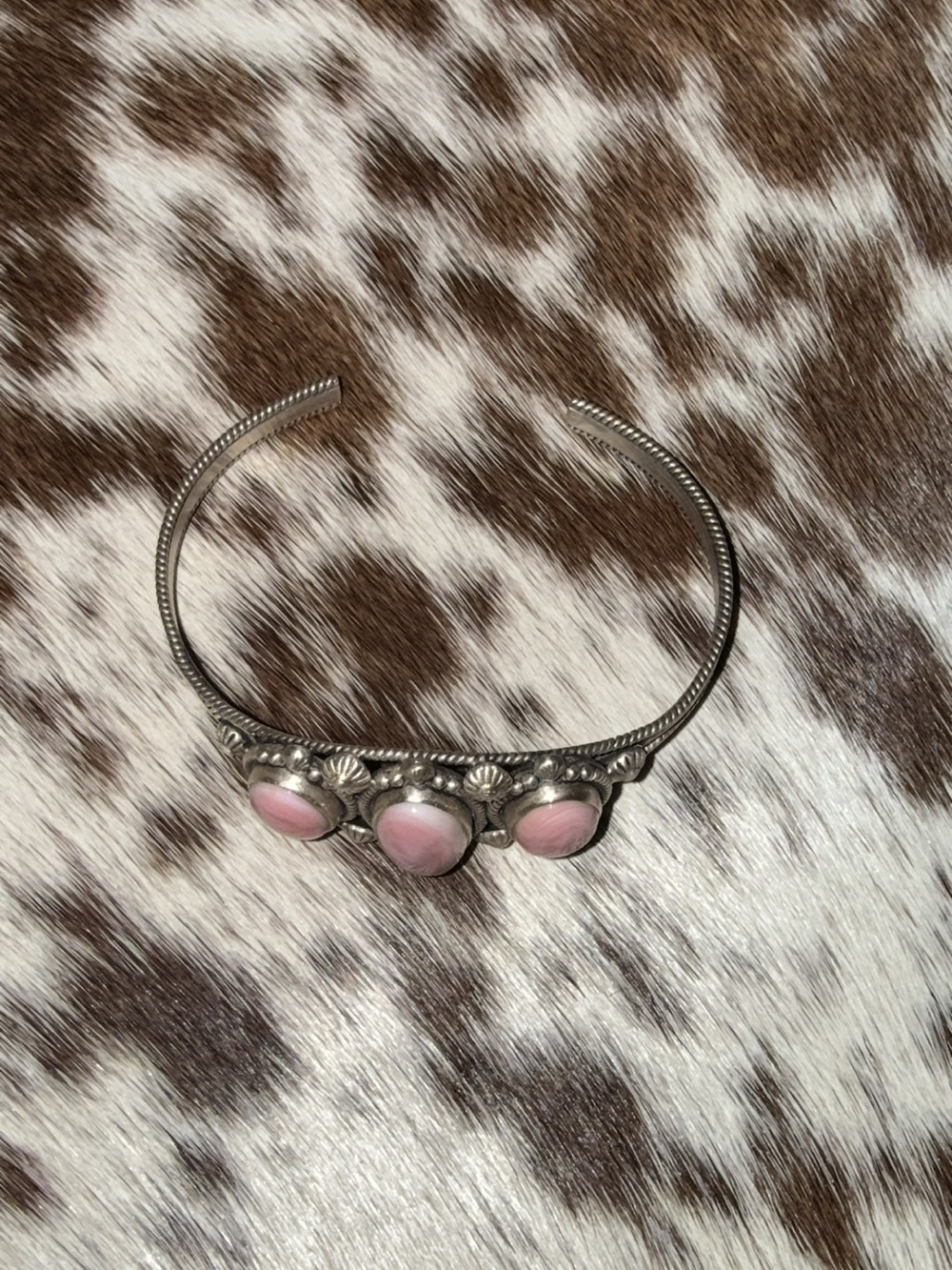 Sterling Silver Pink Conch Cuff Bracelet - Picture 5 of 14